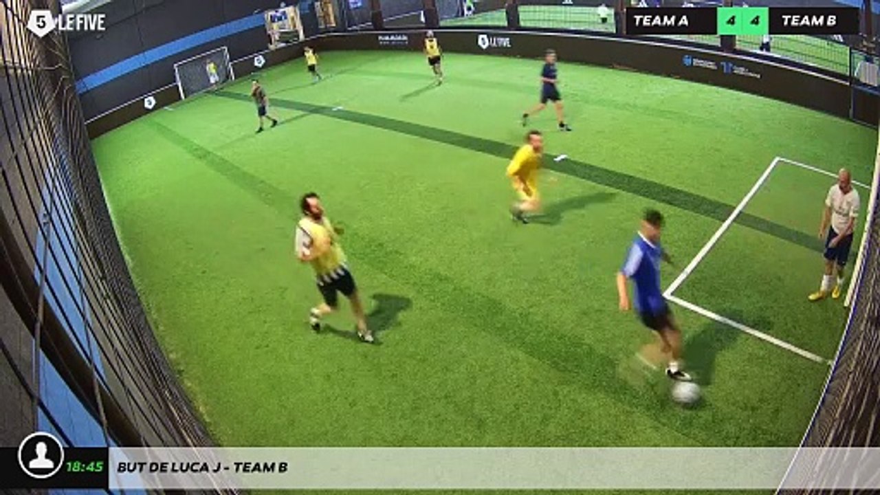 But de Luca J - Team B