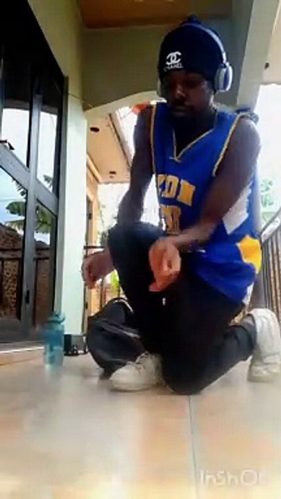 BOBLE DANCER