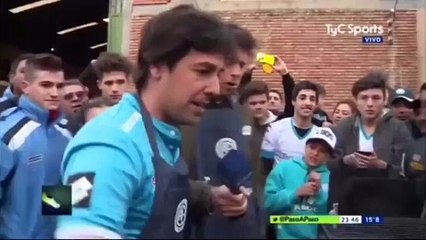 Mago argentino se hace viral por hacer aparecer un churrasco