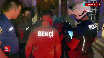 Aksaray'da uyuşturucuyu atıp kaçan şüpheliden polise: Bir içimliği zehir ediyorsunuz