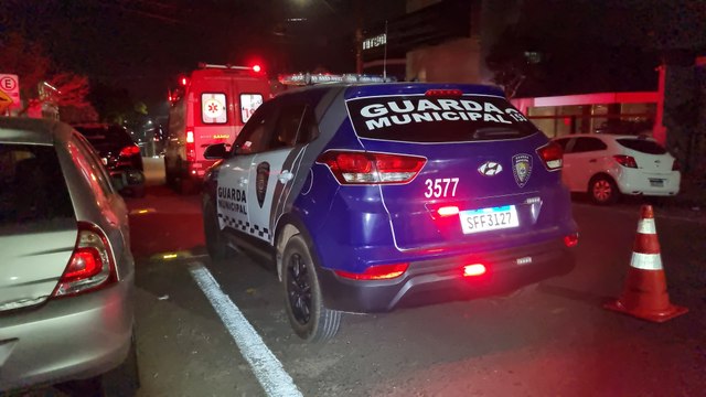 Rapaz em surto em apartamento mobiliza equipes do Samu e Guarda Municipal