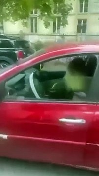 Une femme insulte des mariés juifs devant la mairie du 16e arrondissement