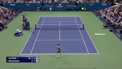 US Open - Sinner écarte Medvedev et rejoint le dernier carré