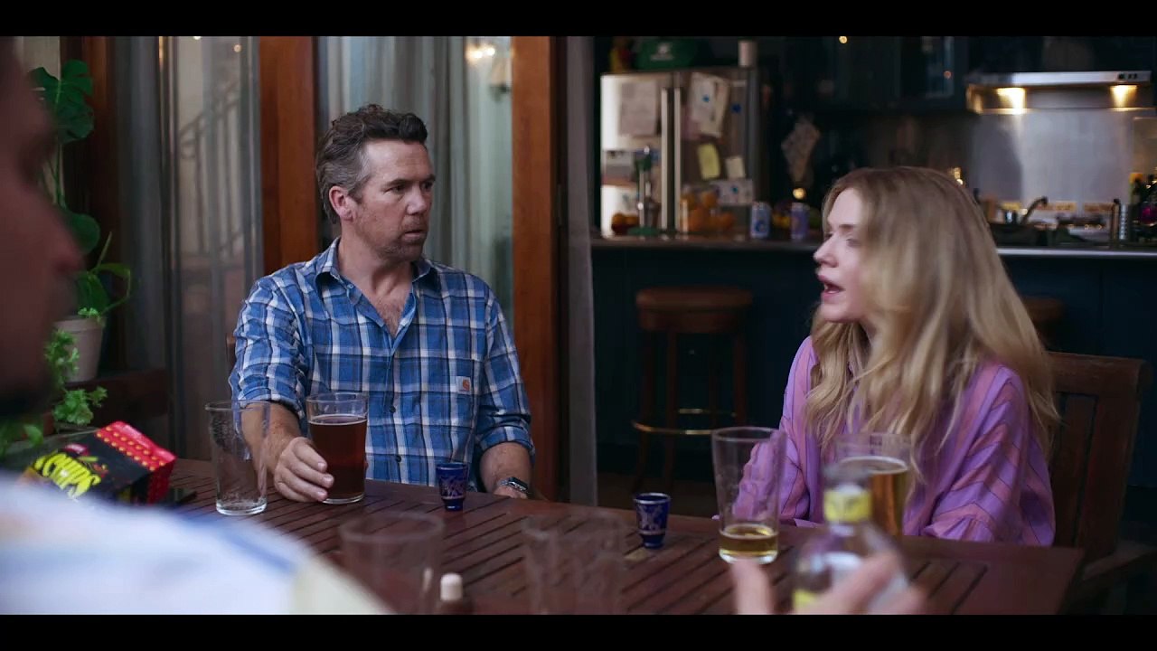 Colin From Accounts - staffel 2 Trailer OV