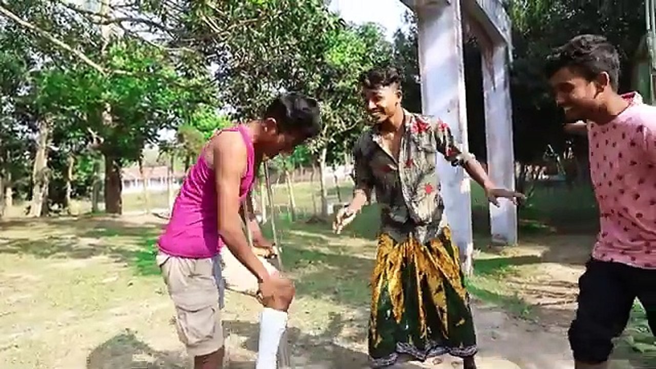 Top_New_Comedy_Video_2020_Must_Watch_New_Funny_Video_2021_Try_To_Not_Laugh_New_Episode_38_By_MeTvBD(360p)