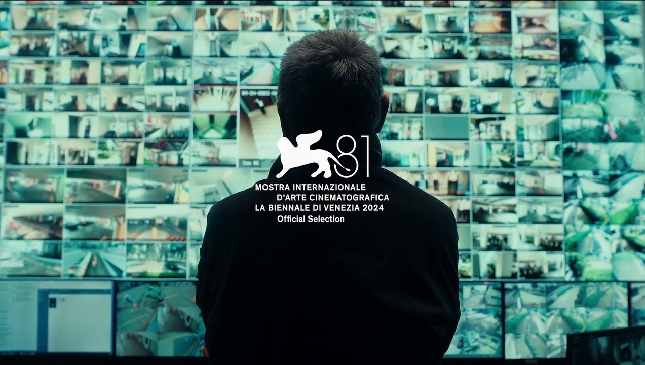 Stranger Eyes Fragman