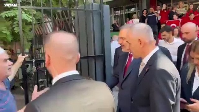 Bakan Fidan'a yaşlı amcadan gülümseten soru: Tayyip abi nasıl?