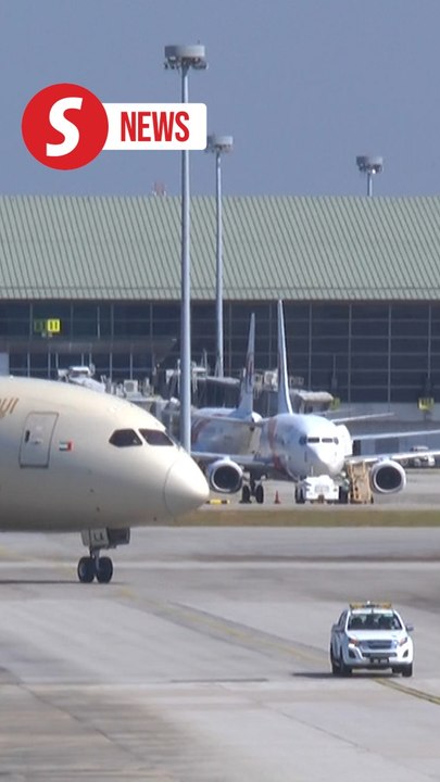 Loke: Airlines must refund carbon fees for cancelled tickets under amended code