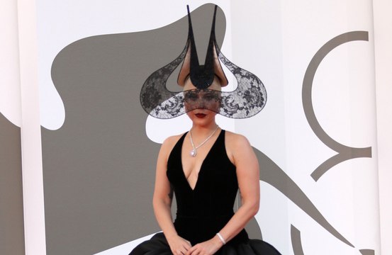 レディー・ガガ、新曲を10月にリリースへ