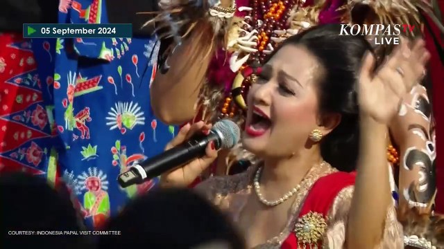 Momen Presiden Jokowi dan Menko Luhut Nantikan Sri Paus Fransiskus di GBK