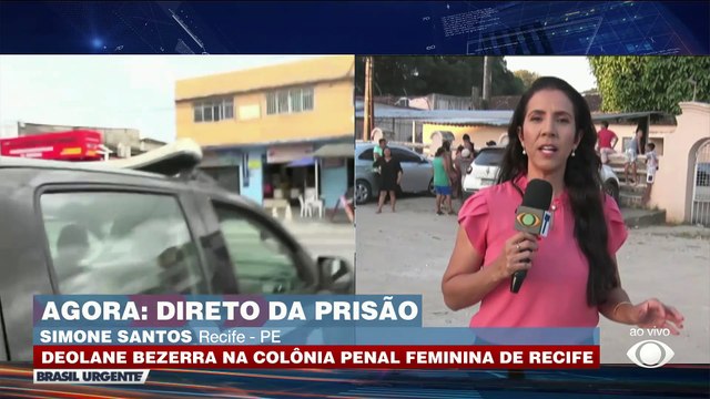 Deolane Bezerra aguarda audiência de custódia em Recife (PE)
