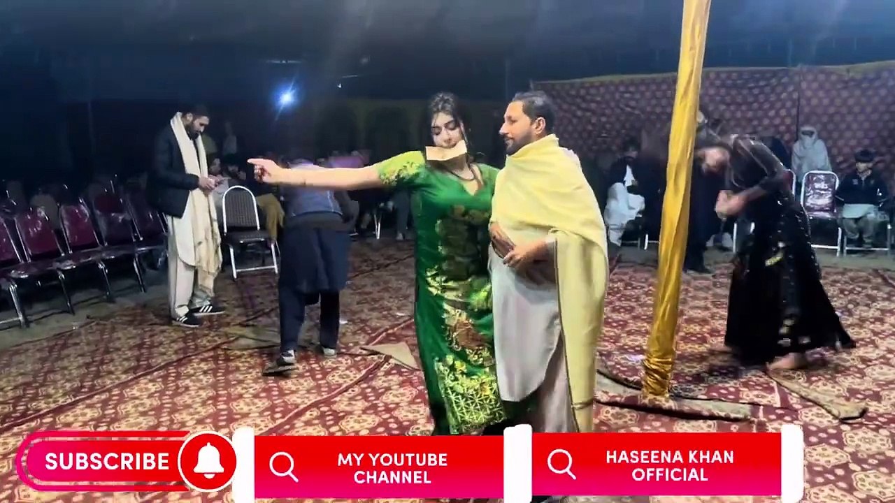 Haseenapathani_dance_on_Meena_Me_sa_okra_kho_khpala_tabahi_me_oka___singer_Karan_khan