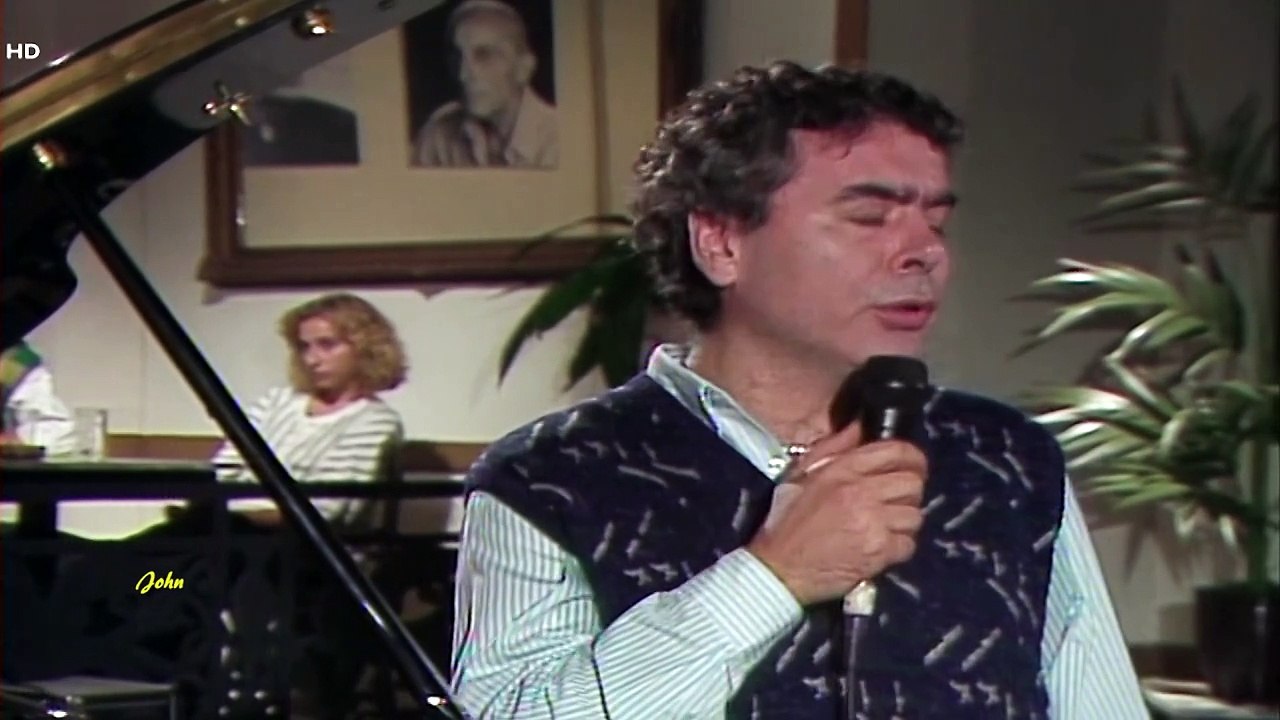 Έπεφτε βαθιά σιωπή - Το άγαλμα - Γιάννης Πουλόπουλος (Video Live 1987)