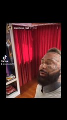 ringrazio dei miei amici che mi vestono