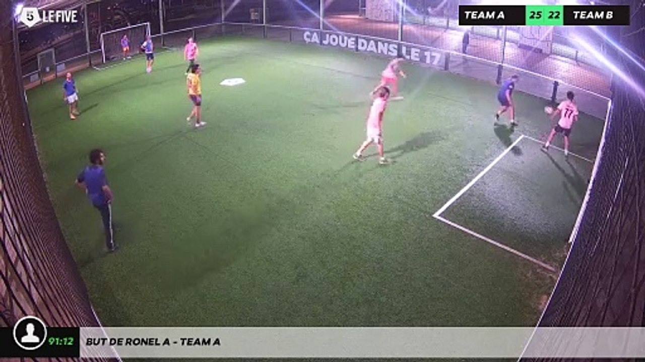 But de Ronel A - Team A
