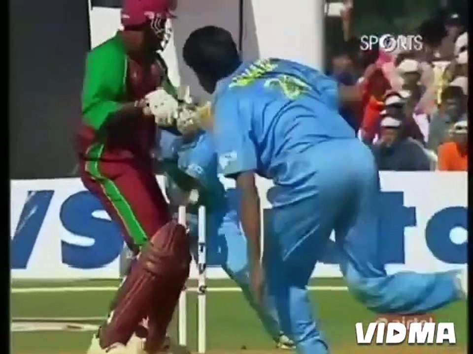CHRIS GAYLE 101 RUNS VS INDIA 5th ODI @ BARODA IN 2002