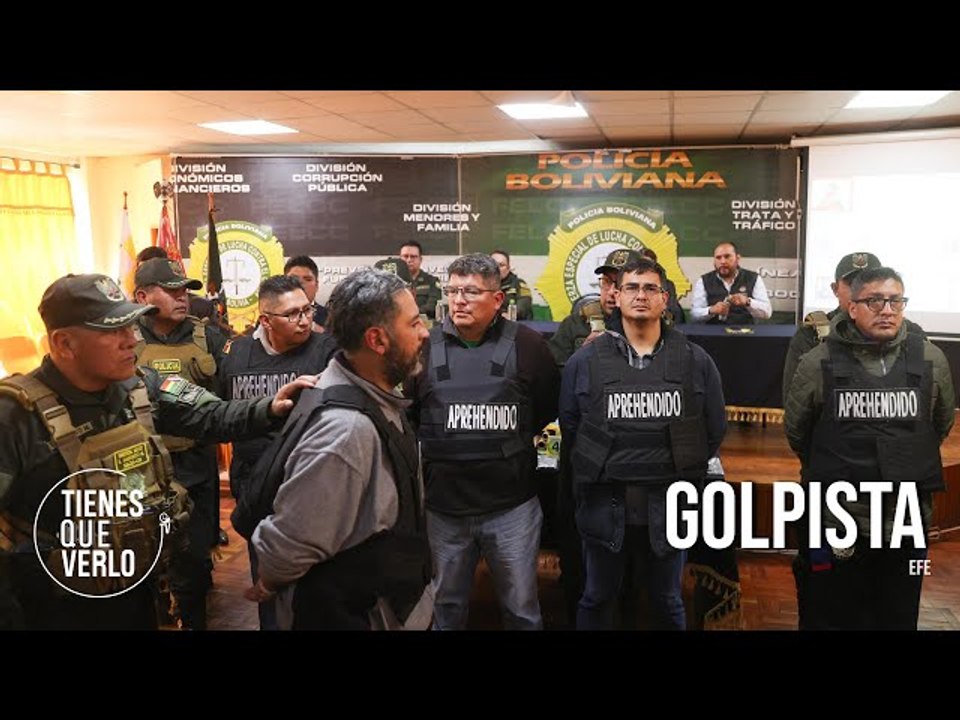 Momento en que autoridades bolivianas presentan ante los medios al general golpista Juan José Zúñiga
