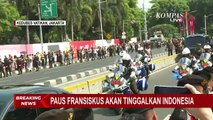 [FULL] Potret Warga Lambaikan Tangan Iringi Perjalanan Paus Fransiskus ke Soetta Menuju Port Moresby