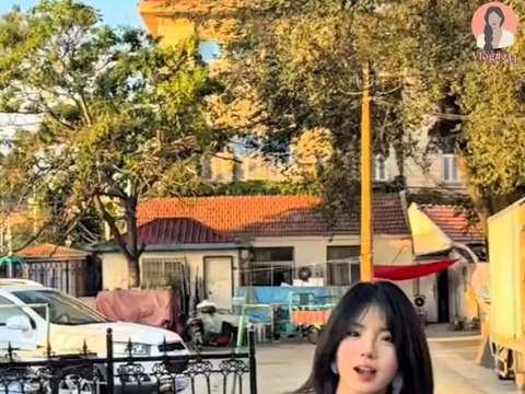 Exploring Qingdao: From Restaurants to Scenic Spots & Photo Tips! ☺️ Description: Join me as I explore Qingdao, from my first nervous encounter to enjoying delicious crispy food and discovering beautiful