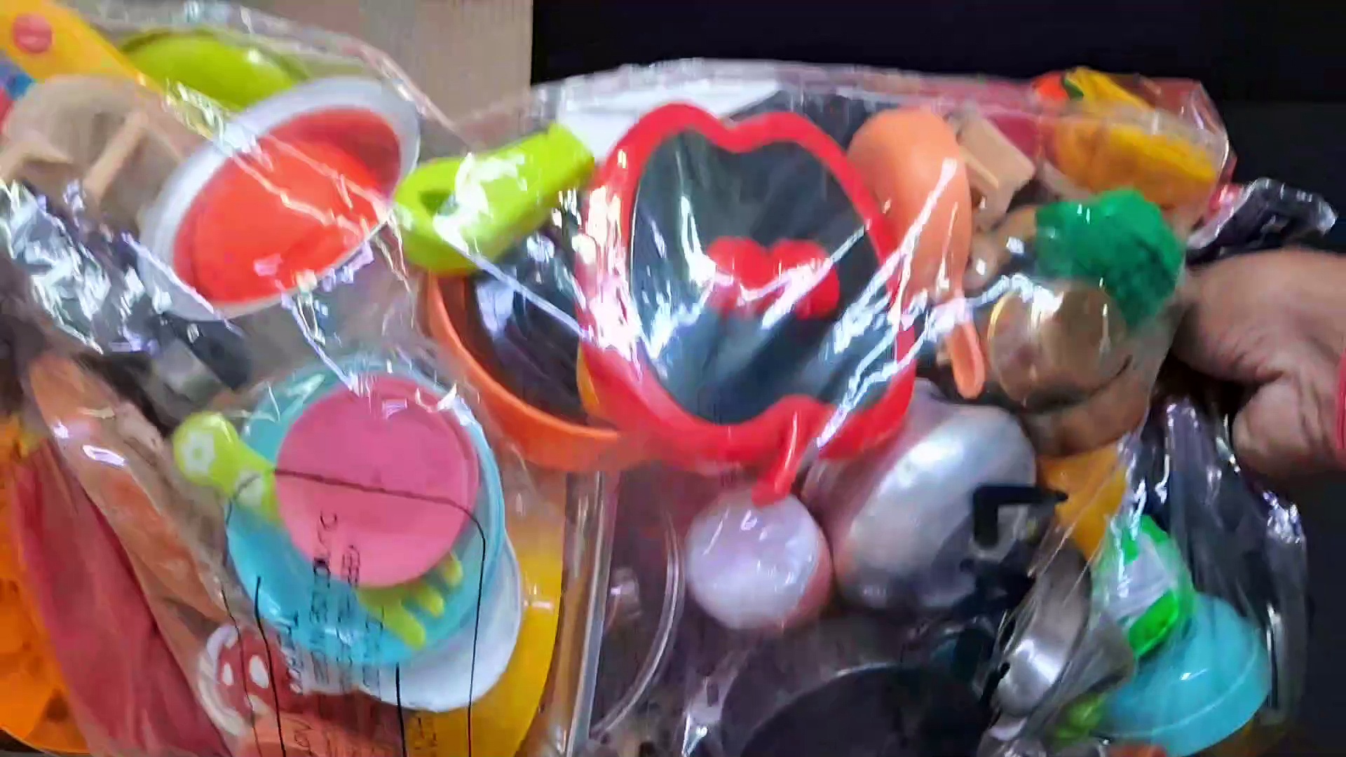 Satisfying with unboxing hello kitty miniature kit