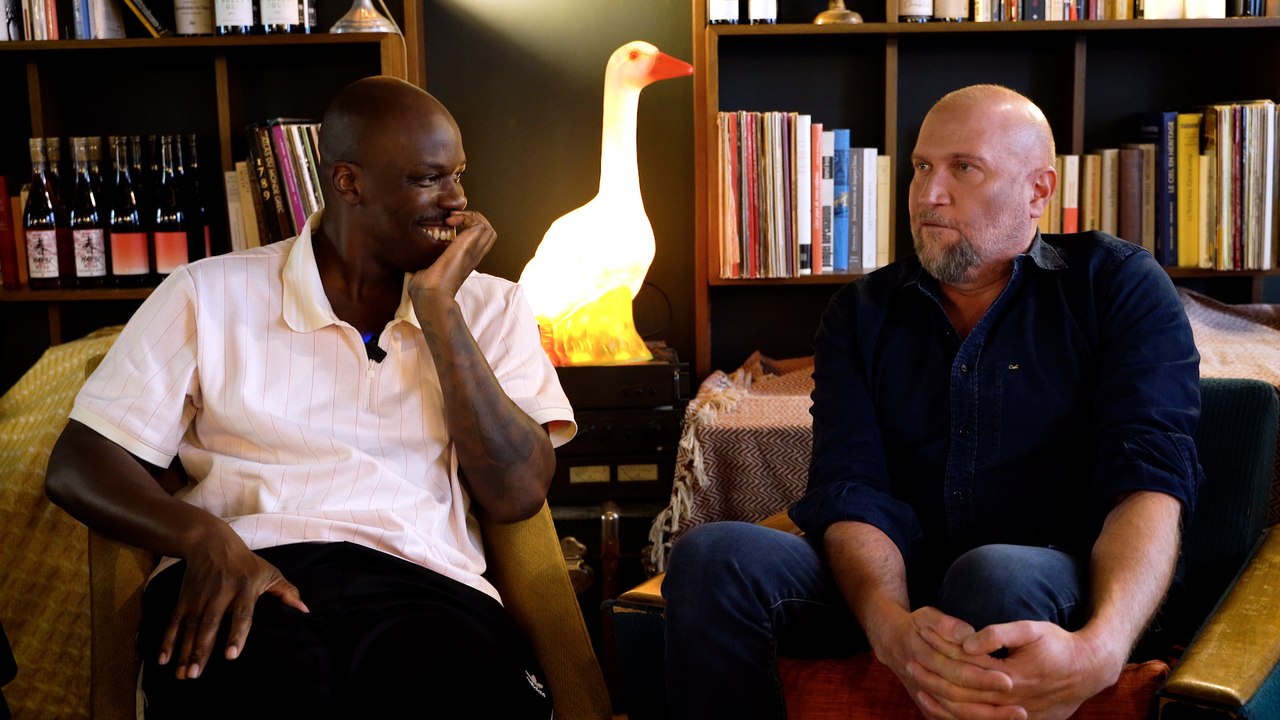 "Le Procès du chien" de Laetitia Dosch : Jean-Pascal Zadi et François Damiens se marrent en duo