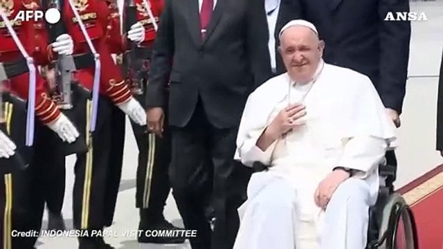 Il Papa partito dall'Indonesia per la Papua Nuova Guinea