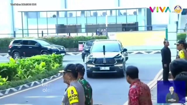 Sambut Paus Fransiskus di GBK, Jokowi Pakai Innova Zenix