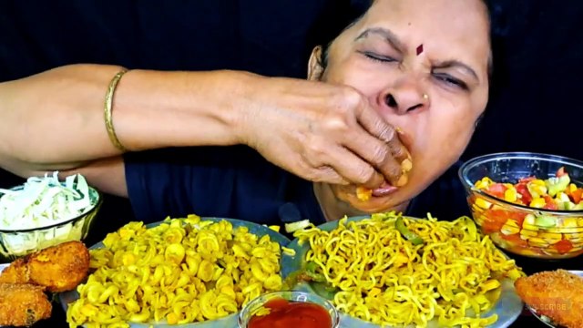 Mukbangers Eating Pasta And Noodles With Chicken Fried Pieces Salad Mukbang ASMR Full Eating Show !