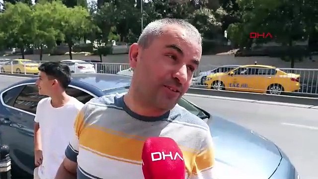 Onlar İstanbul'un mezarlık manzaralı mezar apartmanları