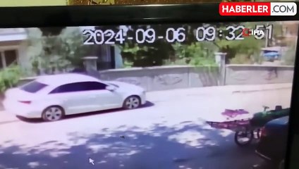Hafif ticari araç ile motosikletin çarpıştığı kaza kamerada: 1 yaralı