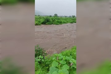 VIDEO: दो दशकों बाद आया सुकड़ी नदी में इतना तेज बहाव