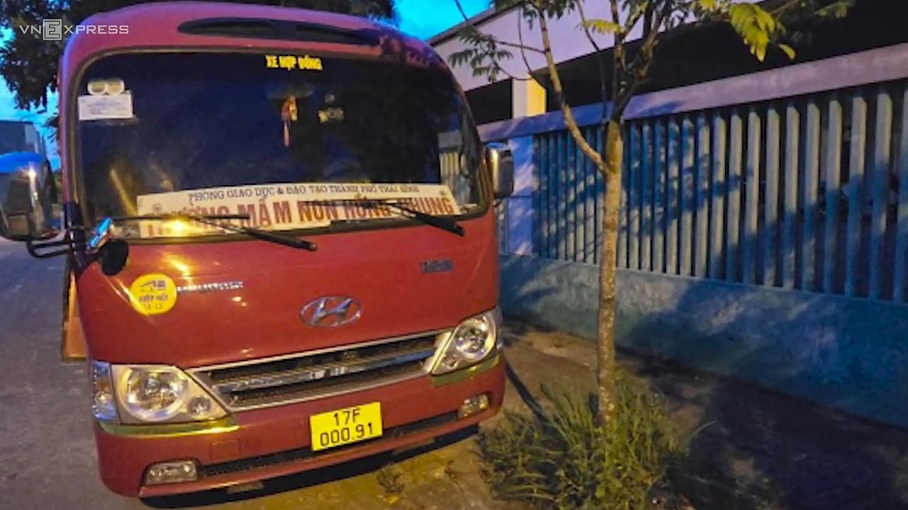 Những cách giúp trẻ tự thoát hiểm khi bị bỏ quên trên xe đưa đón