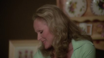 (1/2 )للكبار-URSULA ANDRESS-The.Sensuous.Nurse.1975.فيلم الممرضه المثيرة