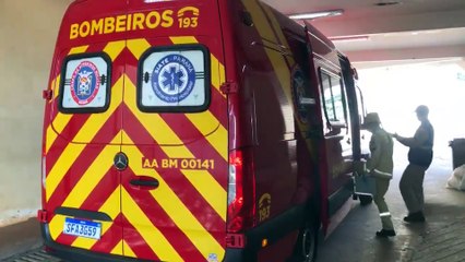 Após acidente, homem salta de caminhão que perdeu o freio e fica ferido