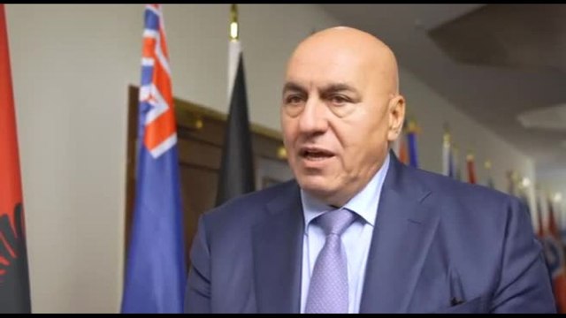 Ucraina, Crosetto a Ramstein: continueremo a formare soldati e aiutare popolazione