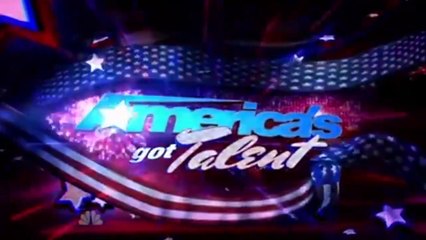 Nick Cannon & Judges Entrance - America's Got Talent: Quarter Final 1 (Season 5, Episode 13)