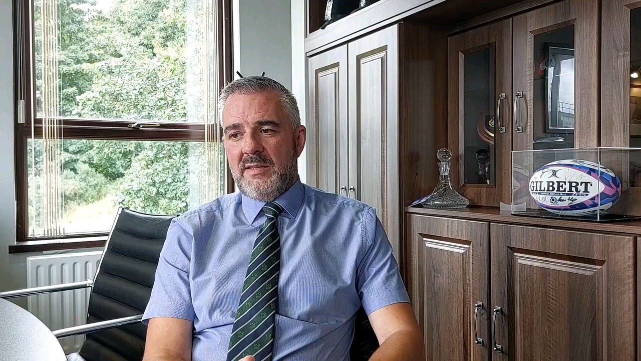 Police Federation chair Liam Kelly says Justice Minister Naomi Long needs to do more on the police funding crisis.