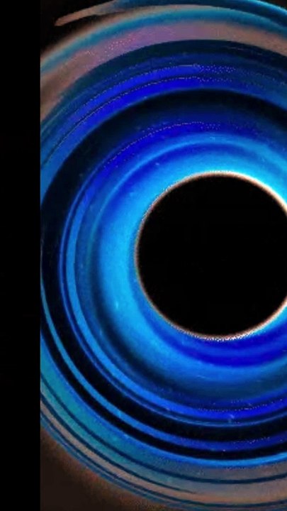 Le trou noir géant de notre galaxie pulse toutes les 76 minutes ! ️ #space#espace