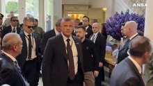 L'arrivo di Zelensky a Cernobbio per il Forum Teha