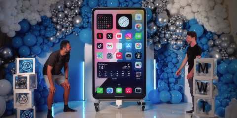 We built the Biggest iPhone in the World.