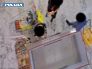 Como, così borseggiavano gli anziani tra le corsie del supermercato