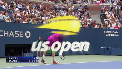 Le point du jour mais le poignet touché après une chute : Sinner a réveillé le public