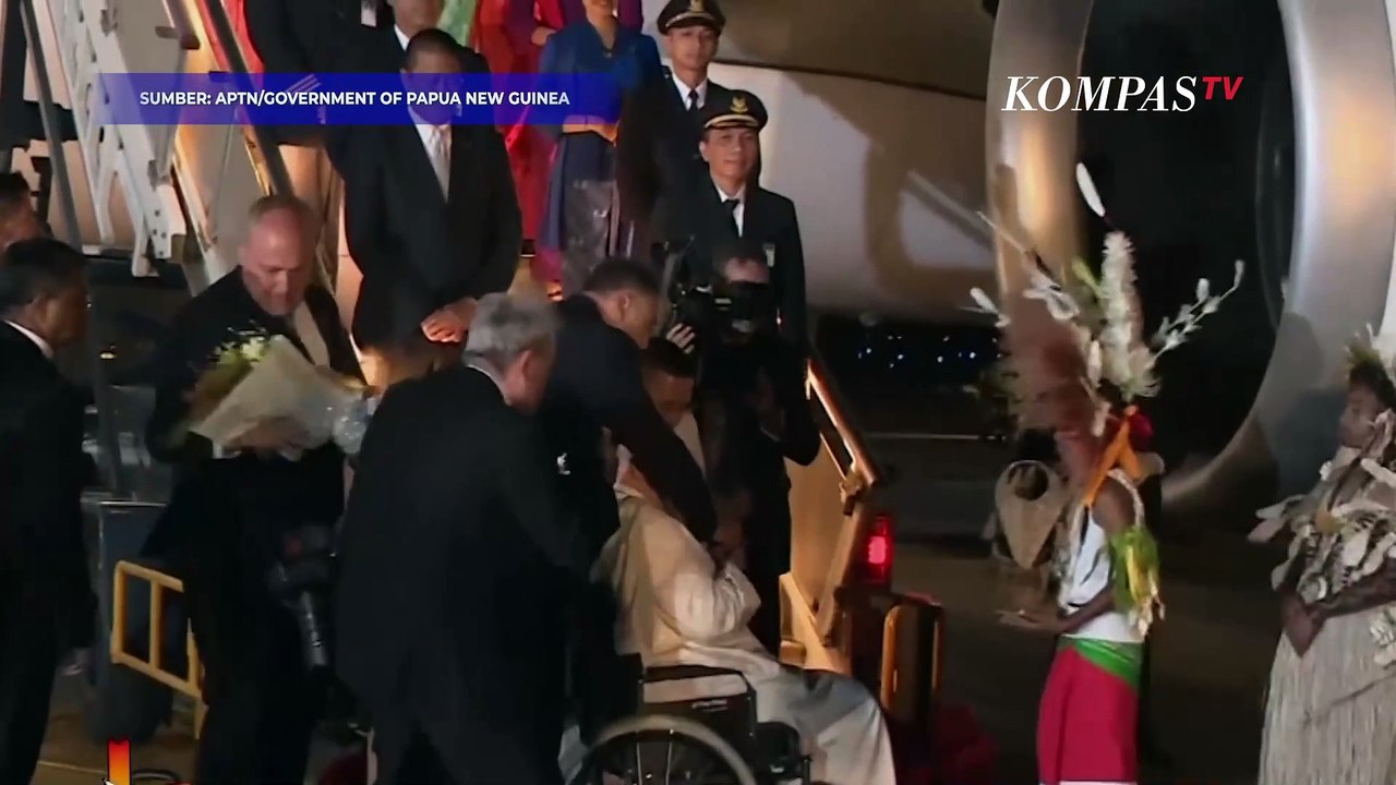 Detik-Detik Paus Fransiskus Tiba di Papua Nugini Usai Kunjungi Indonesia