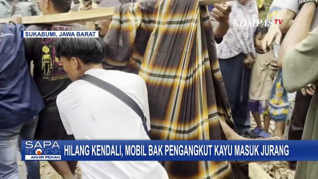 Mobil Bak Pengangkut Kayu Masuk Jurang, Hilang Kendali Akibat Kelebihan Muatan