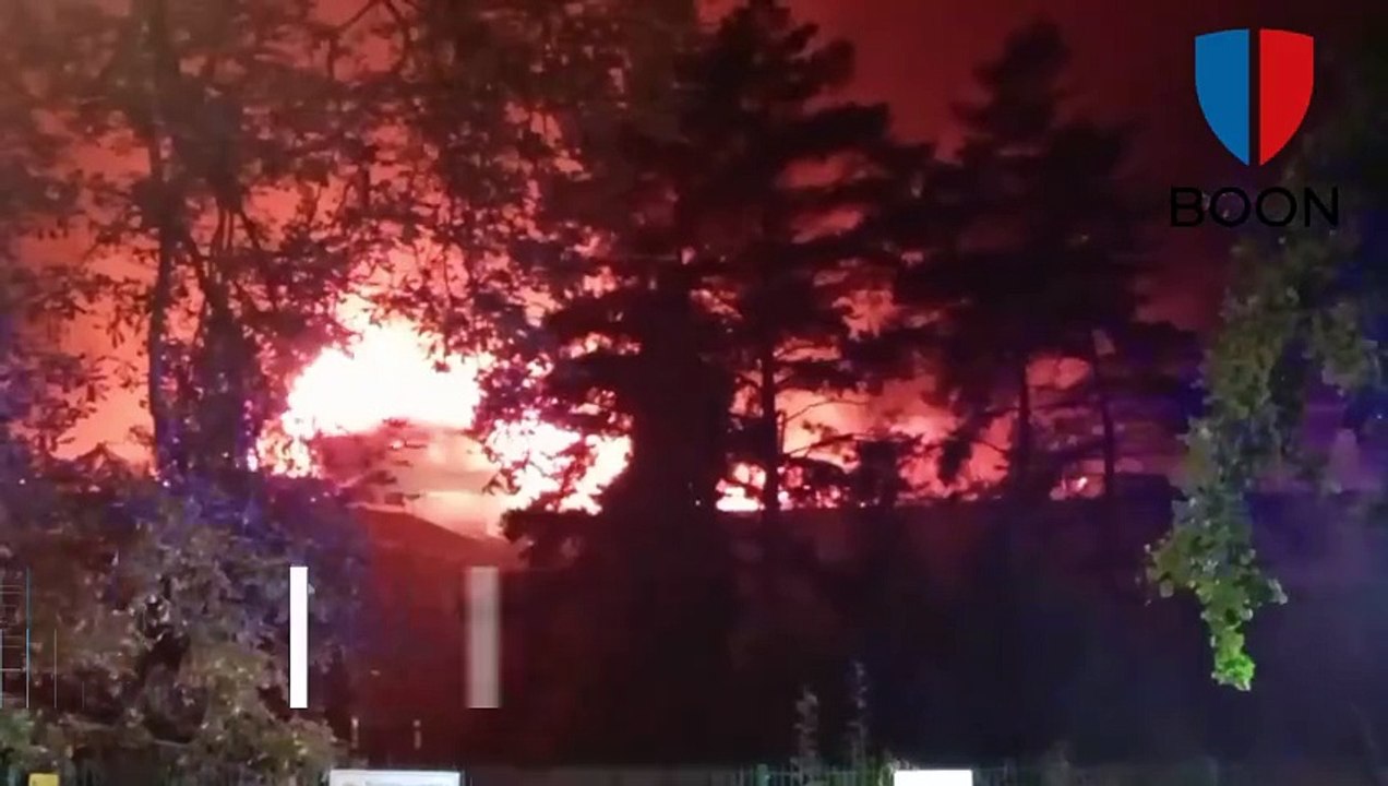 Hatalmas lángokkal ég a miskolctapolcai, barlangfürdő, misko