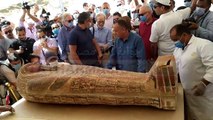 لحظة فتح تابوت في الكشفالأثريالجديد سقارة Egypt archaeology