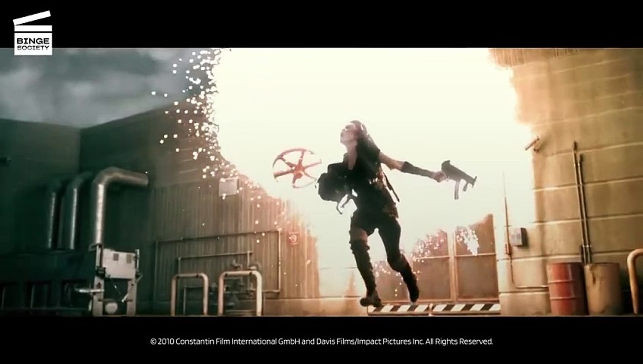 Resident Evil_ Afterlife_ Rooftop Zombies Attack (HD CLIP)