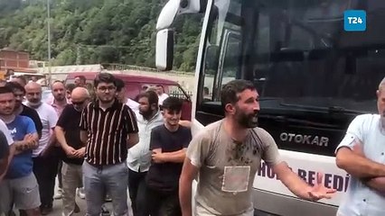 Download Video: Ağaç kesimine karşı çıkan bir kişi öldürülmüştü; Hopa'da Halkevleri temsilcisi gözaltına alındı