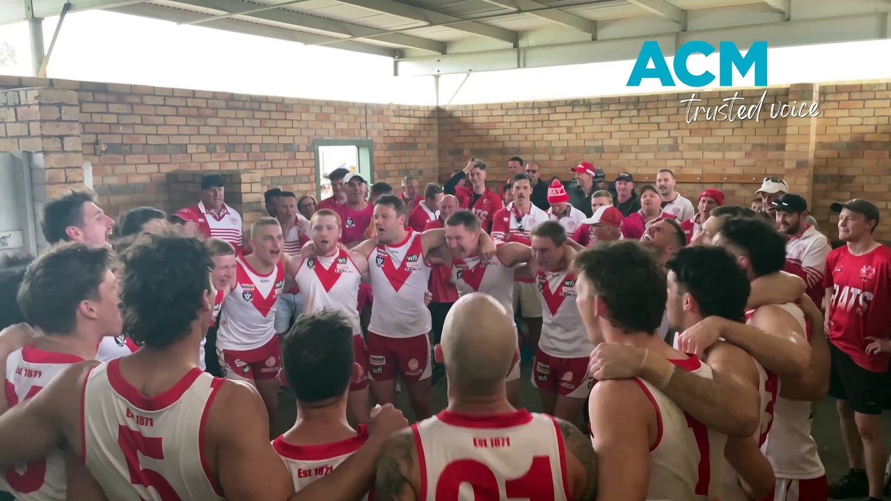 The Ararat Rats' senior footballers celebrate its 34-point win in the WFNL second qualifying final