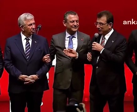 Tüzük kurultayında konuşma programı için sitem eden Mansur Yavaş'a Ekrem İmamoğlu'nun cevabı: Senin rahatsız olacağını bilsem ya da duysam, konuşmamı yere atar, konuşmam yerimde otururum. Hiç endişen olmasın.